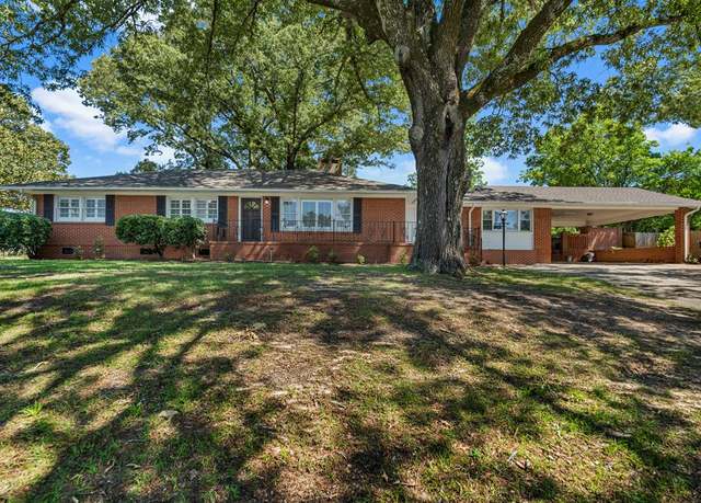 Property at 1201 34th St, Phenix City, AL 36867, 4 beds, 3 baths