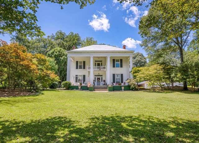 Property at 215 Lafayette St, Lafayette, AL 36862, 4 beds, 4.5 baths