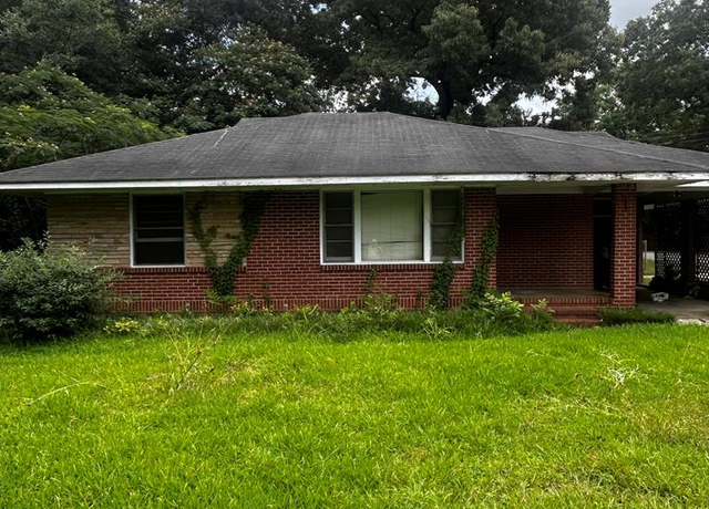 Property at 2214 Somerset Ave, Columbus, GA 31903, 2 beds, 1 bath