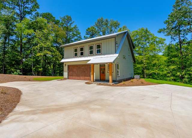 Property at 120 Cannon Dr, Hamilton, GA 31811, 2 beds, 3 baths