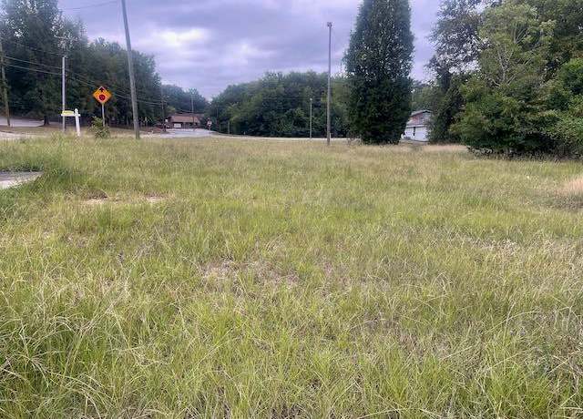 Property at 408 10th Ave, Phenix City, AL 36869