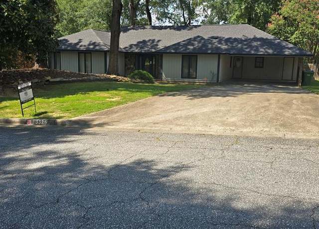 Property at 3325 N North Quay Dr, Columbus, GA 31909, 5 beds, 2.5 baths