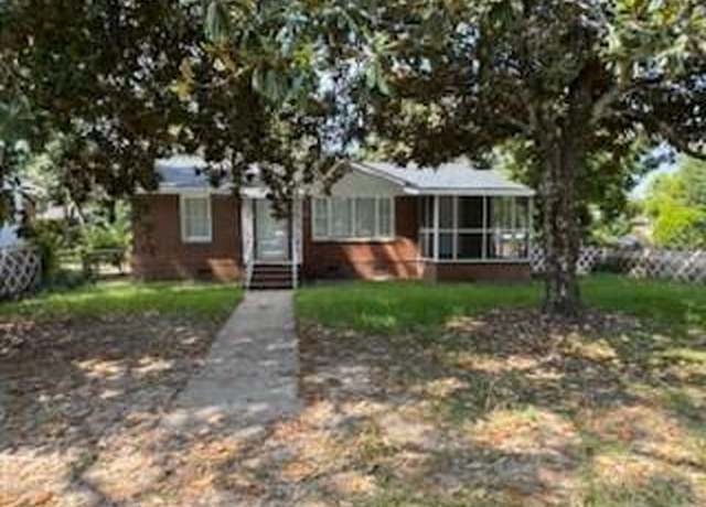 Property at 1047 Fisk Ave, Columbus, GA 31906, 4 beds, 1 bath