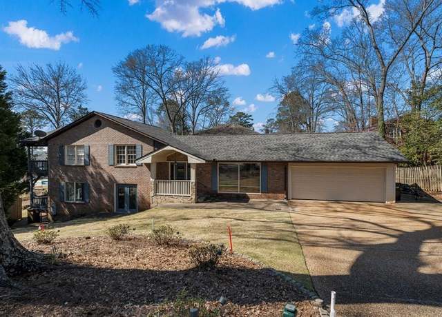 Property at 2 Oliver Ct, Columbus, GA 31904, 4 beds, 3 baths