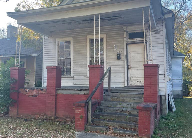 Property at 437 2nd Ave, Columbus, GA 31901, 3 beds, 2 baths