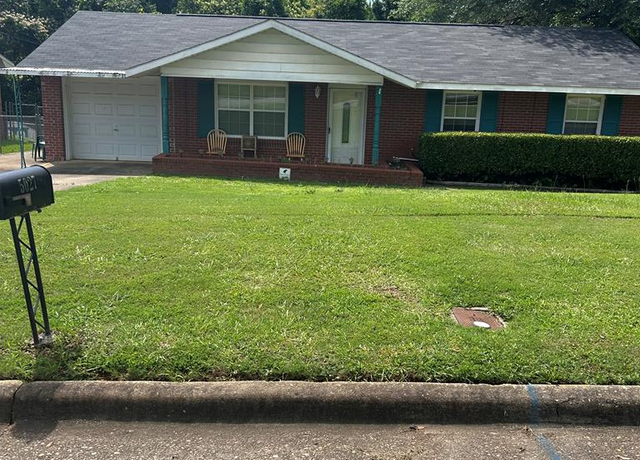 Property at 5027 Abbott Ave, Columbus, GA 31904, 3 beds, 2 baths