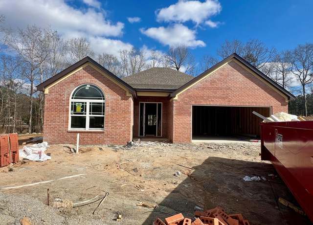 Property at 320 Woodstream Dr, Columbus, GA 31904, 3 beds, 2 baths