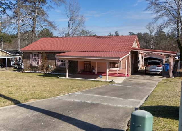 Property at 5700 Germantown Rd, Columbus, GA 31907, 3 beds, 2 baths