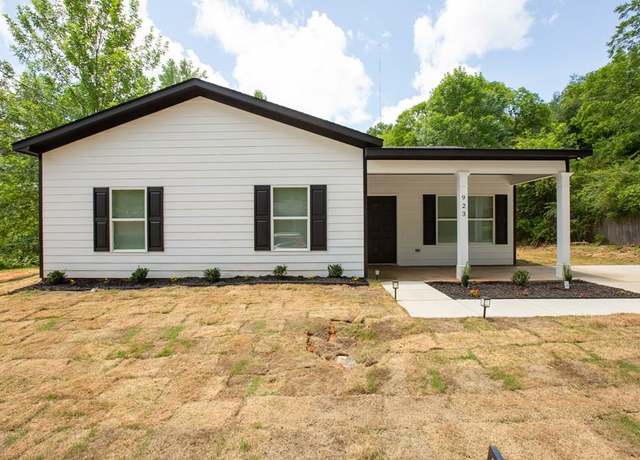Property at 923 Omega Dr, Columbus, GA 31907, 3 beds, 2 baths