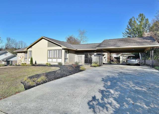 Property at 521 Newport Pl, Columbus, GA 31904, 4 beds, 2.5 baths