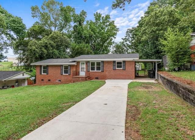 Property at 217 Moss Dr, Columbus, GA 31904, 3 beds, 2 baths