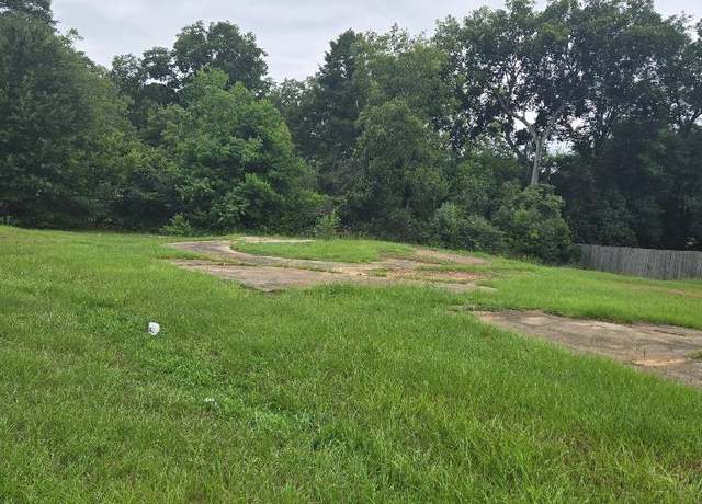Property at 2361 South Lumpkin Rd, Columbus, GA 31903