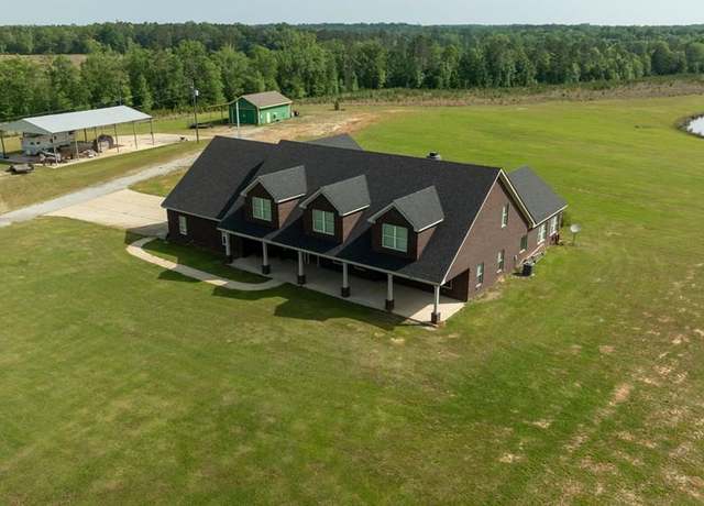 Property at 369 County Road 0007, Hatchechubee, AL 36858, 4 beds, 3.5 baths