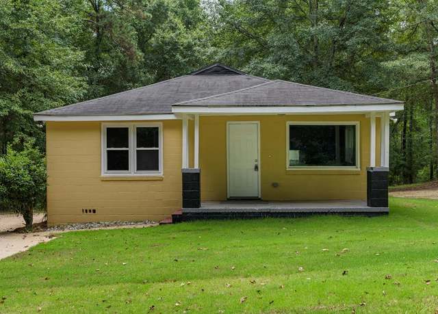 Property at 3111 7th St, Phenix City, AL 36869, 2 beds, 1 bath