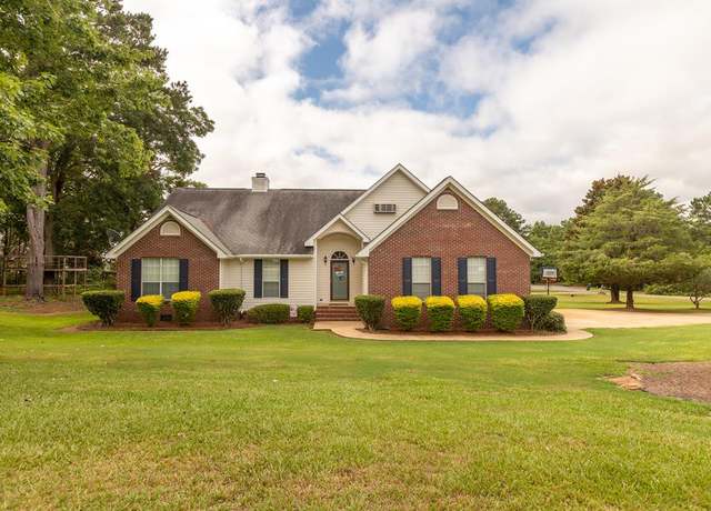 Property at 31 Eight Point Ct, Pine Mountain, GA 31822, 3 beds, 2 baths