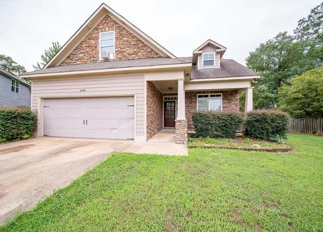 Property at 1049 Red Maple Way, Columbus, GA 31904, 4 beds, 3 baths