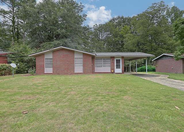 Property at 2218 Wellborn Dr, Columbus, GA 31907, 3 beds, 1 bath