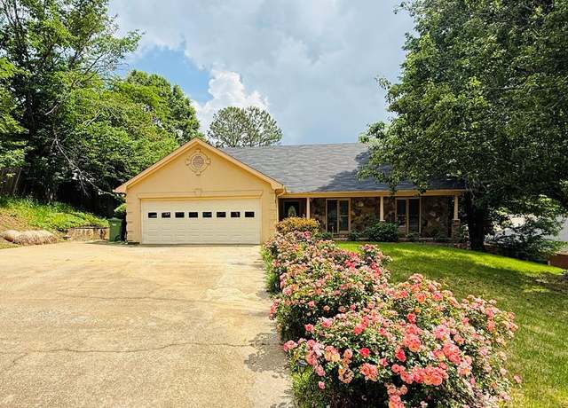 Property at 7642 Timberdale Dr, Columbus, GA 31909, 3 beds, 2 baths