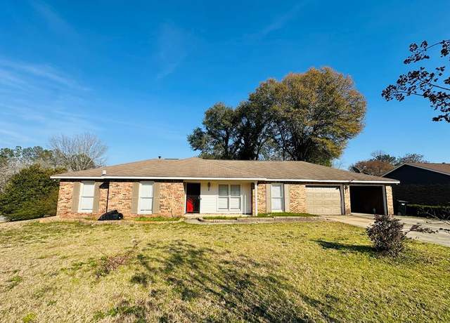 Property at 644 Georgia Dr, Columbus, GA 31907, 3 beds, 2 baths