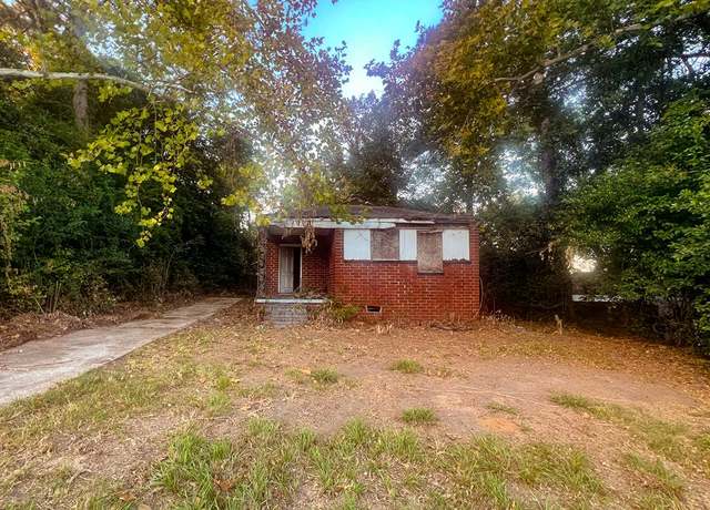 Property at 3317 10th St, Columbus, GA 31906, 3 beds, 1 bath