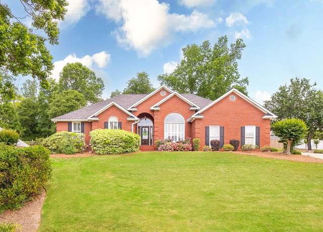 Property at 2902 Four Seasons Dr, Phenix City, AL 36867, 3 beds, 2.5 baths