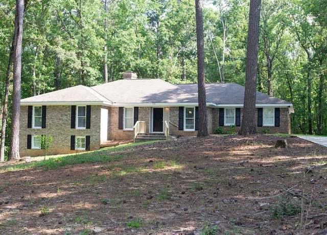 Property at 712 Moore Rd, Columbus, GA 31904, 6 beds, 4 baths
