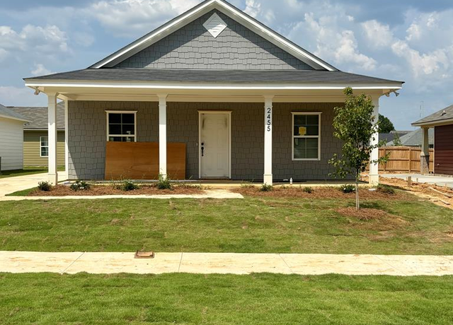 Property at 2455 Brownie Ln, Columbus, GA 31903, 3 beds, 2 baths