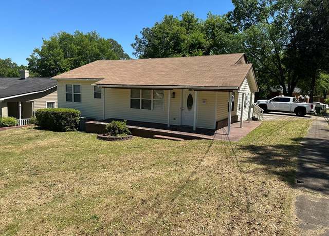 Property at 2902 Gardenia St, Columbus, GA 31906, 4 beds, 2 baths