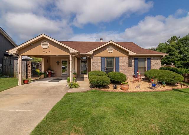 Property at 924 Arlington Dr, Columbus, GA 31907, 3 beds, 2 baths