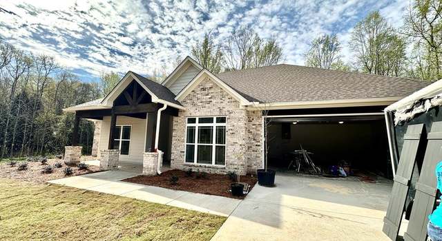 Photo of 319 Wildwood Plantation Dr, Cataula, GA 31804