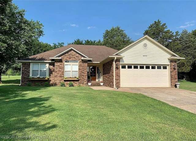 Property at 6005 Cedarlakes Cir, Lavaca, AR 72941, 3 beds, 2 baths