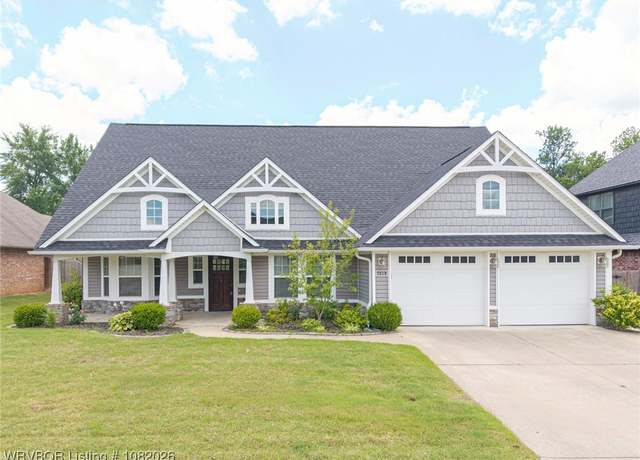 Property at 7212 Stonebrook Dr, Fort Smith, AR 72916, 3 beds, 2.5 baths