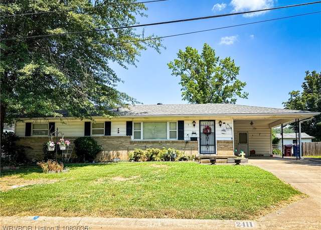 Property at 2411 Raleigh St, Fort Smith, AR 72901, 3 beds, 2 baths