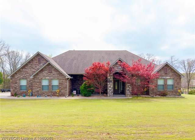 Property at 479872 E 1080 Rd, Muldrow, OK 74948, 4 beds, 2 baths