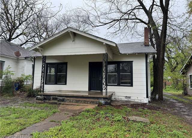 Property at 1119 N 35th St, Fort Smith, AR 72904, 3 beds, 1 bath