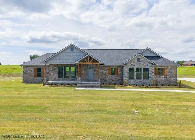 Property at 4223 Scott Farm Loop, Van Buren, AR 72956, 3 beds, 2.5 baths