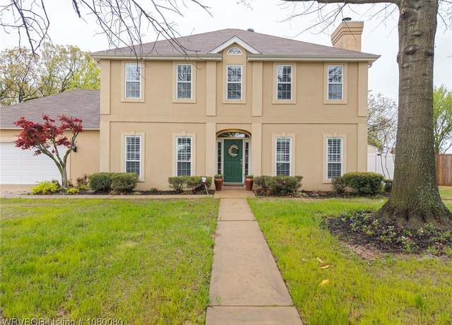 Property at 2408 Dundee Dr, Fort Smith, AR 72908, 4 beds, 2.5 baths