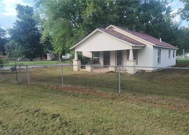 Property at 124 Ralrad Ave, Rudy, AR 72952, 2 beds, 1 bath