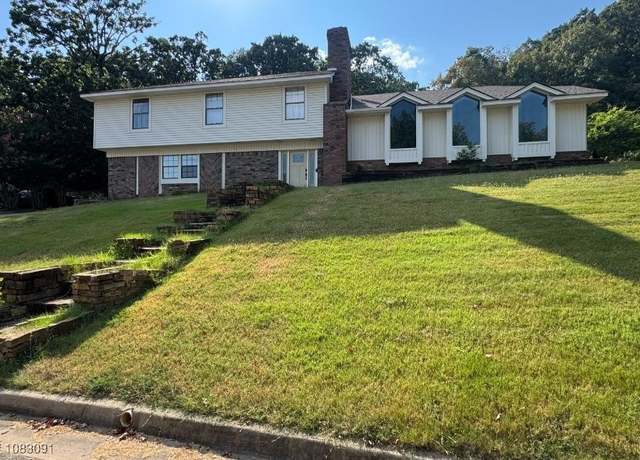 Property at 7819 Valley Forge Rd, Fort Smith, AR 72903, 4 beds, 3.5 baths