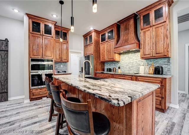 Property at 2500 River Vista Dr, Alma, AR 72921, 4 beds, 3 baths