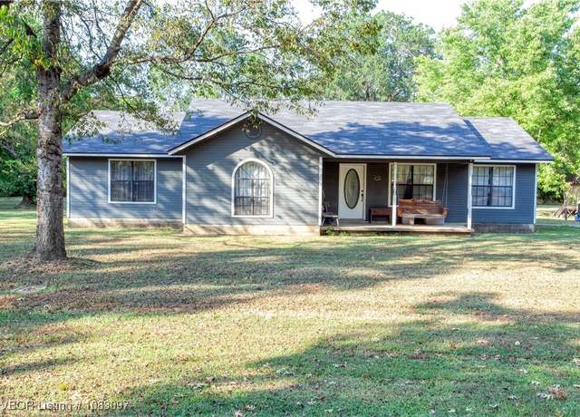 Property at 310 E Lincoln Ave, Midland, AR 72945, 3 beds, 2 baths