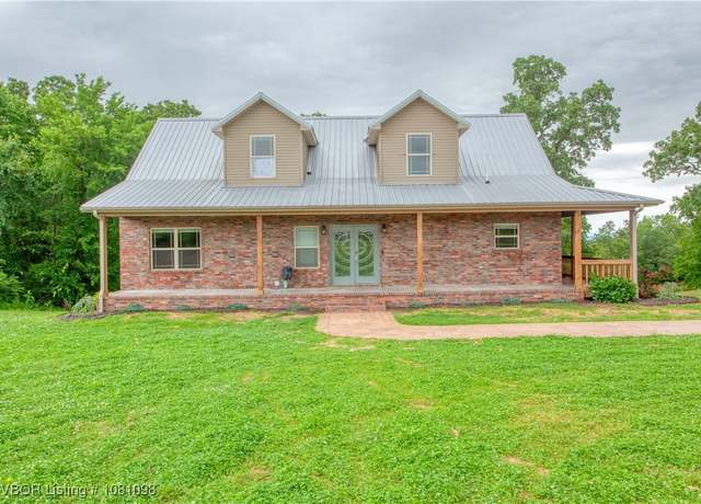 Property at 476911 E 1090 Rd, Roland, OK 74954, 4 beds, 4 baths
