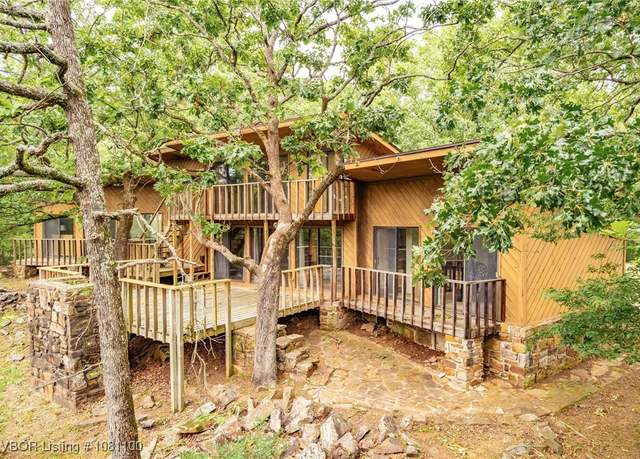 Property at 5817 Roadrunner Ln, Greenwood, AR 72936, 2 beds, 2 baths
