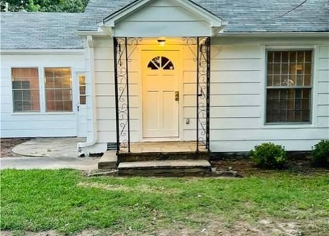 Property at 4215 Park Ave, Fort Smith, AR 72903, 4 beds, 2 baths