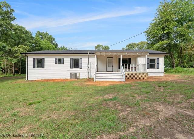 Property at 1536 Willow Breeze Bnd, Van Buren, AR 72956, 4 beds, 1.5 baths