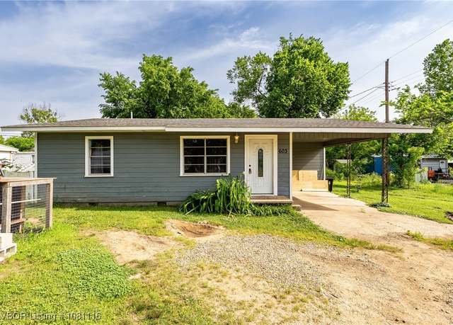 Property at 603 Oklahoma Ave, Poteau, OK 74953, 3 beds, 2 baths