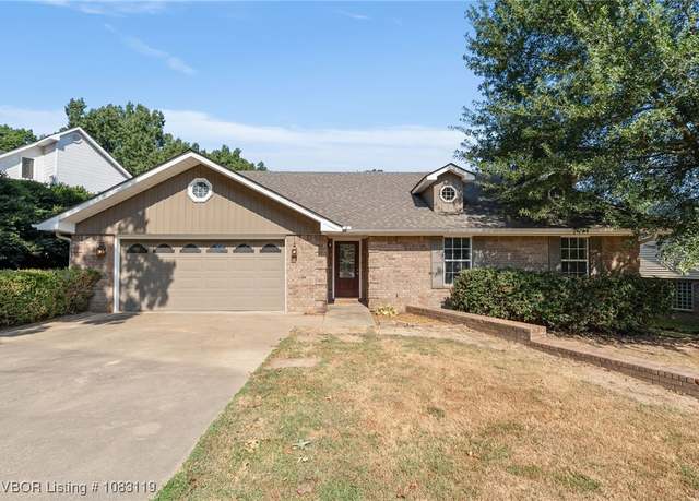 Property at 850 Country Club Dr, Greenwood, AR 72936, 3 beds, 2 baths