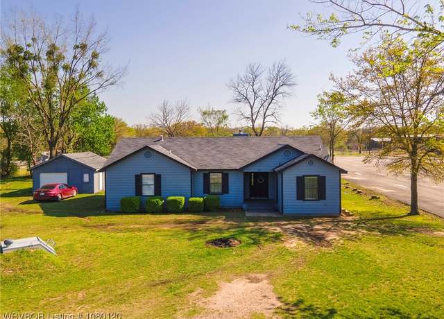 Property at 610 Shawntel Smith Blvd, Muldrow, OK 74948, 3 beds, 2 baths