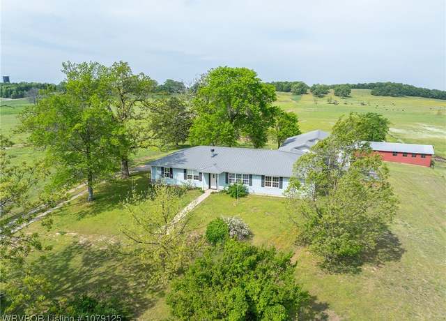 Property at 255 Spielerville Rd, Paris, AR 72855, 5 beds, 3 baths