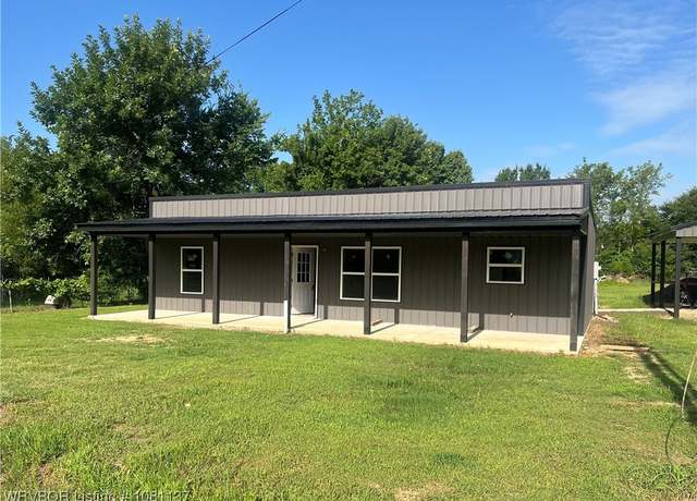 Property at 300 S Fargo St, Muldrow, OK 74948, 3 beds, 2 baths